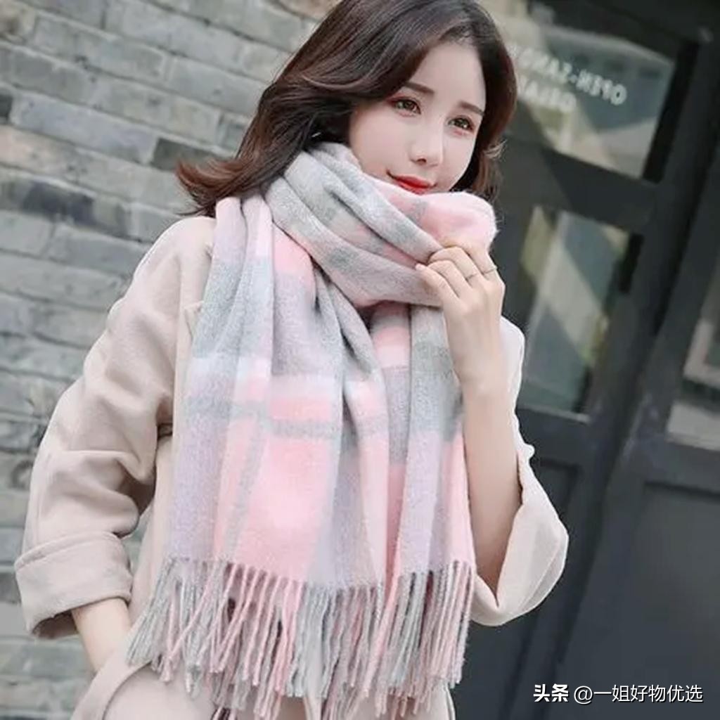 哪个品牌围巾好,哪个品牌羊绒围巾好用