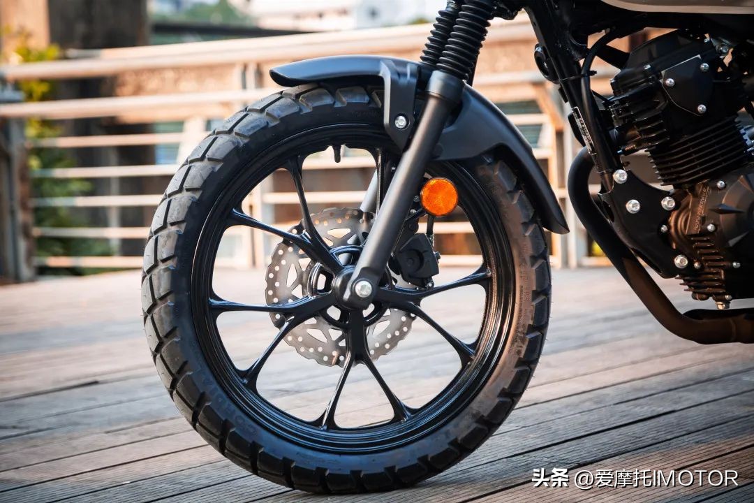雅马哈gt150最新款,雅马哈发布通勤复古车gt150fazer