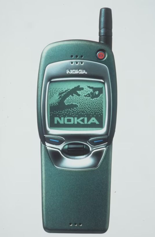 世界第一台便携式手机长什么样,世界上第一部智能手机长什么样子