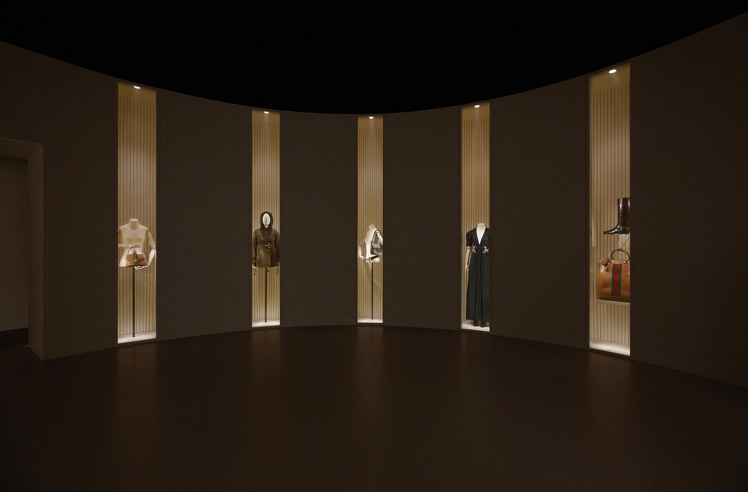 李宇春倪妮鹿晗肖战虎年大片,肖战李宇春倪妮古驰