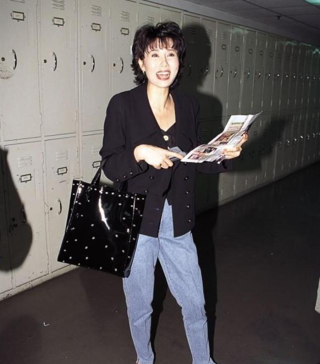 出身豪门女明星,盘点娱乐圈女星奢华婚戒