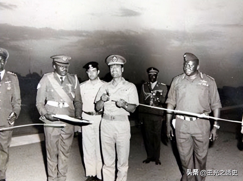 阿明正传：一个把乌干达变成人间地狱的“吃人恶魔”