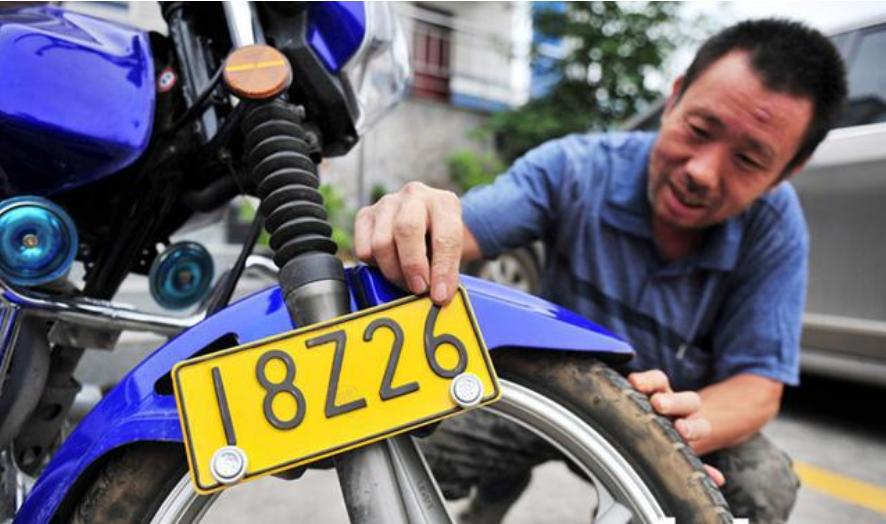 电动三轮车上路骑行注意什么,三轮电动车正常都携带哪些配件