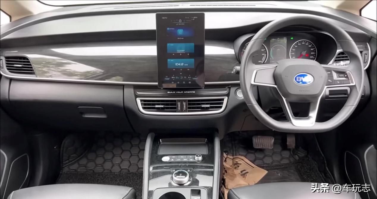 e6比亚迪新能源汽车,纯电动比亚迪e6不容忽视的亮点