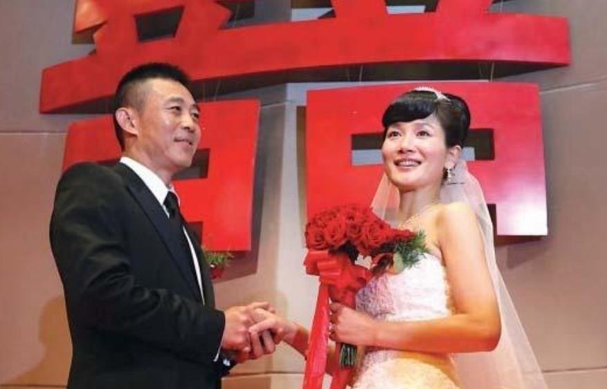 侯勇沈蓉王瑞潘雨辰,侯勇与沈蓉哪年离婚的
