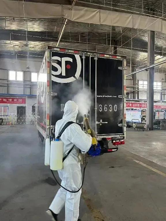 你的快递到了请查收的表情包,你们的快递到了请查收