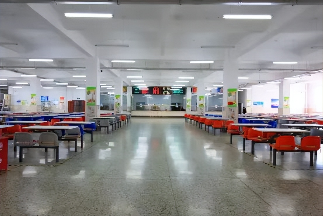 长春各大学的住宿条件,长春高中住宿条件