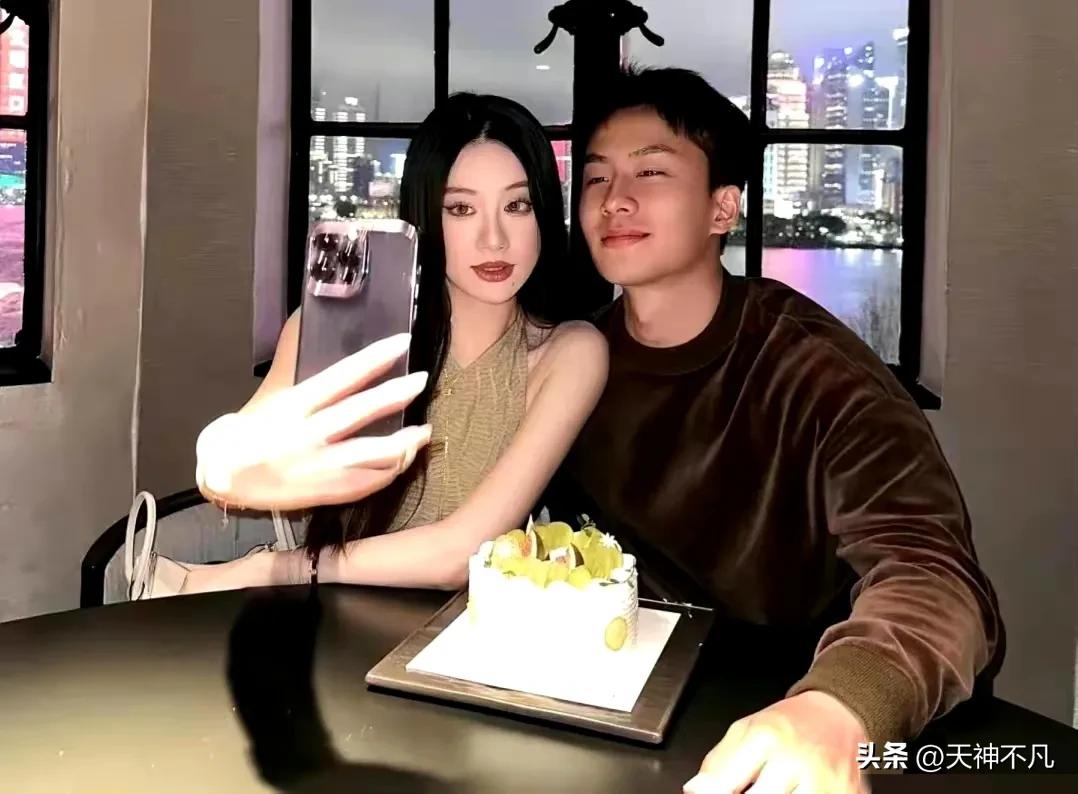 范志毅女儿海边游泳装,范志毅女儿露脐装秀