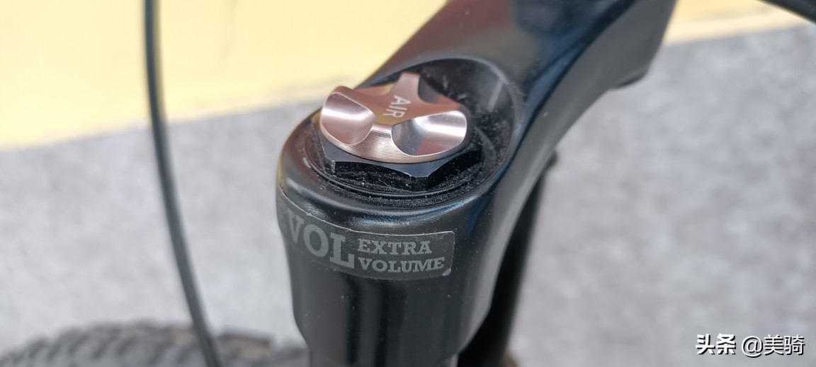 软尾山地车的改装攻略,爆改26寸xc山地车