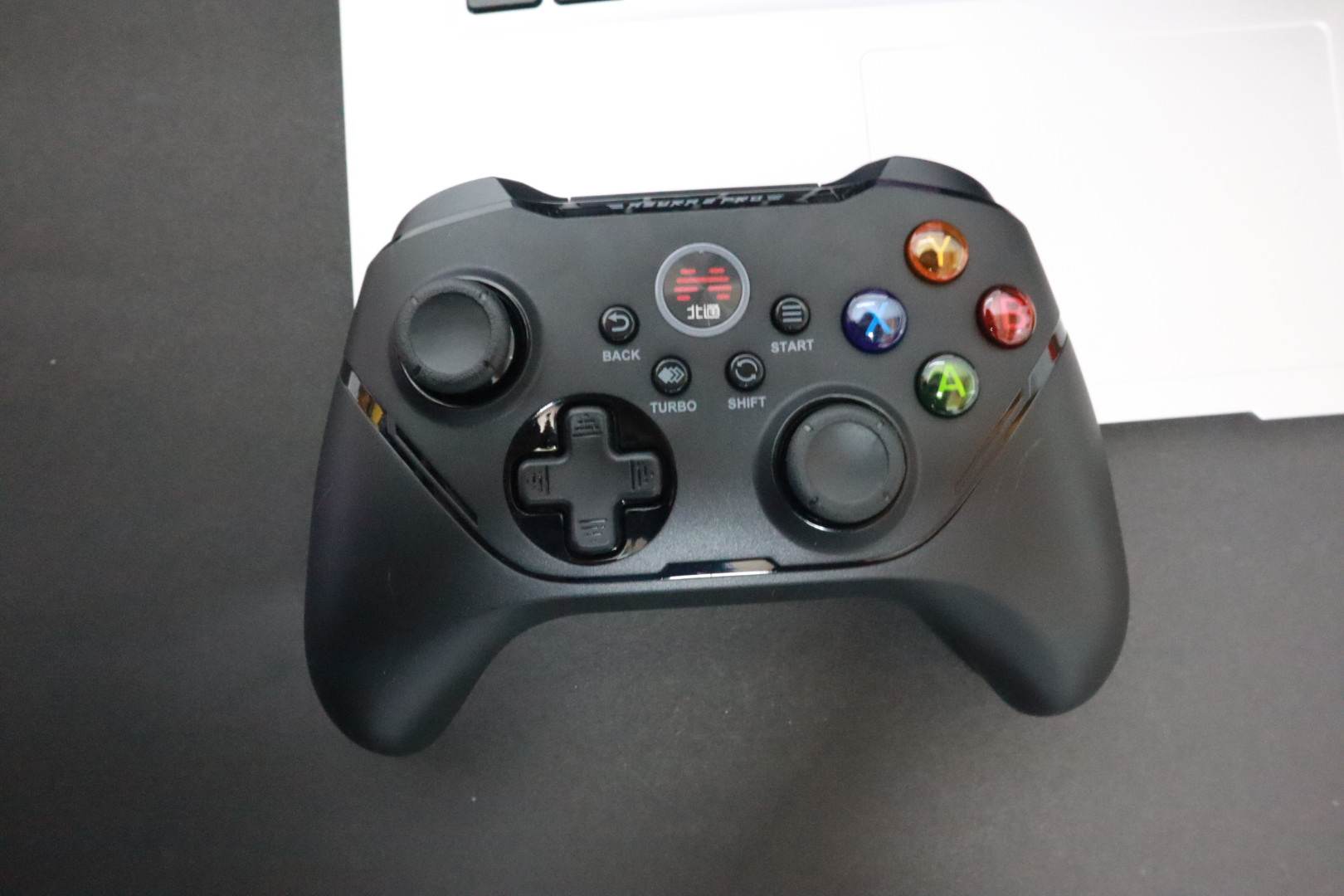 入门级体验感好的游戏手柄,如何让玩游戏变得更流畅