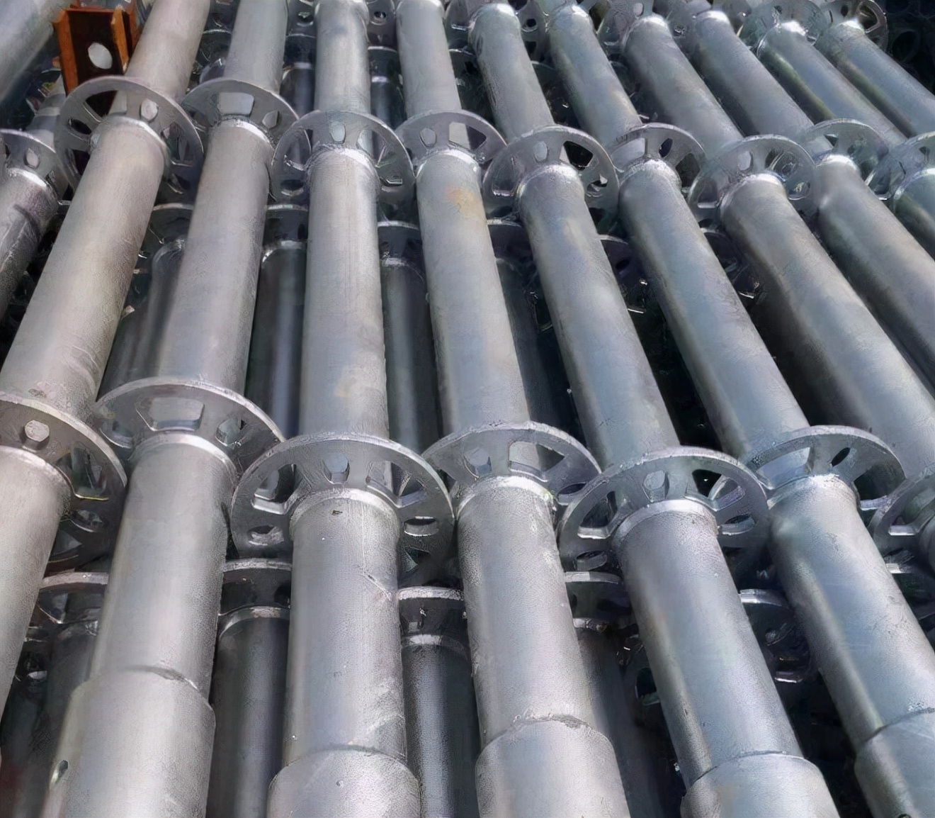 一吨盘扣式脚手架是多少米,套扣式脚手架一吨可以搭多少立方