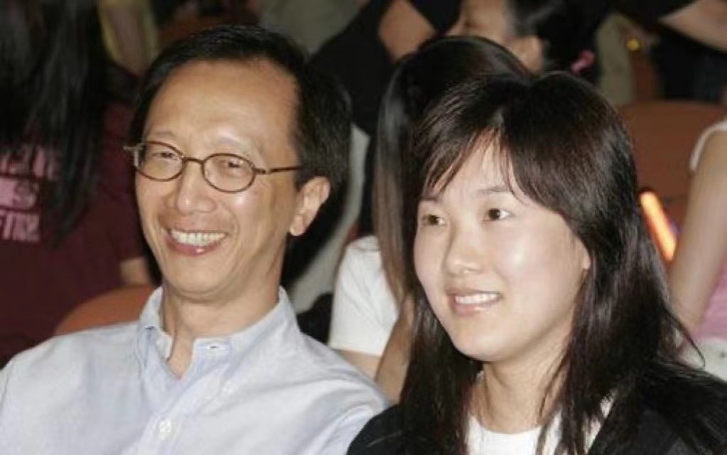 伏明霞和丈夫离婚风波,伏明霞丈夫罕见受访