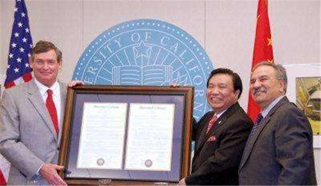 钟馨稼为什么捐款给美国人,钟馨稼捐款7000原因