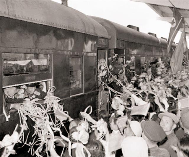 志愿者回家后如何安顿下来？杨勇建议，周恩来：中央同意