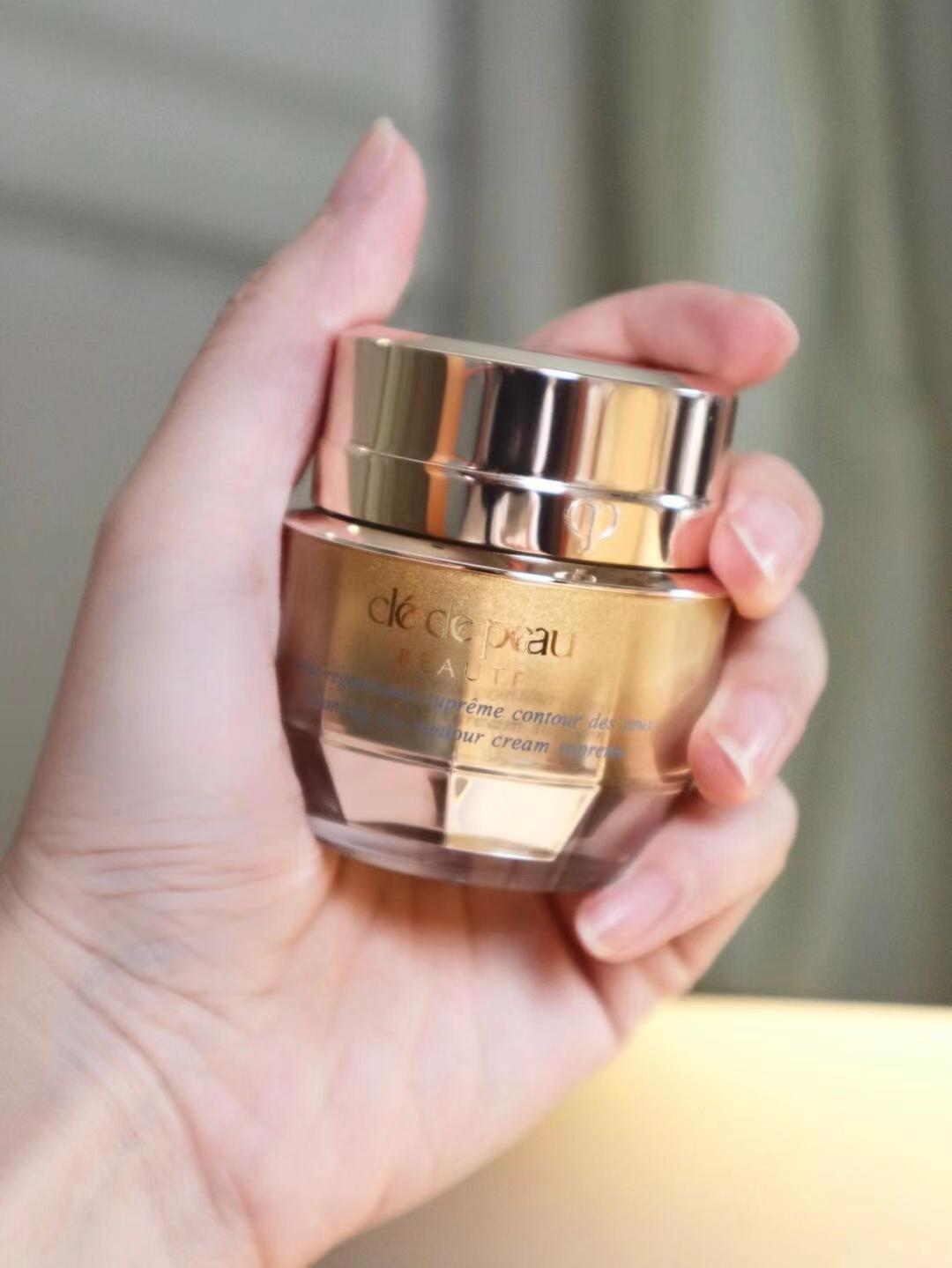 眼霜擦不擦的区别,眼霜擦跟不擦区别