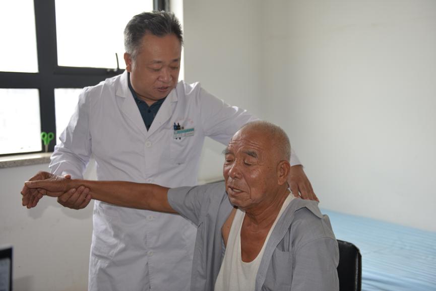 【名医风采】舒文政:对骨科病人负责是天然使命