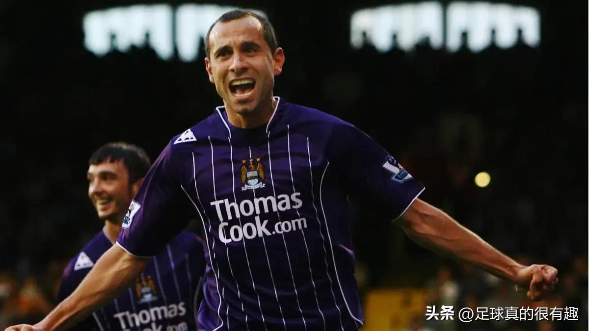 曼城22-23赛季第二客场球衣,巴萨客场球衣曼城球衣