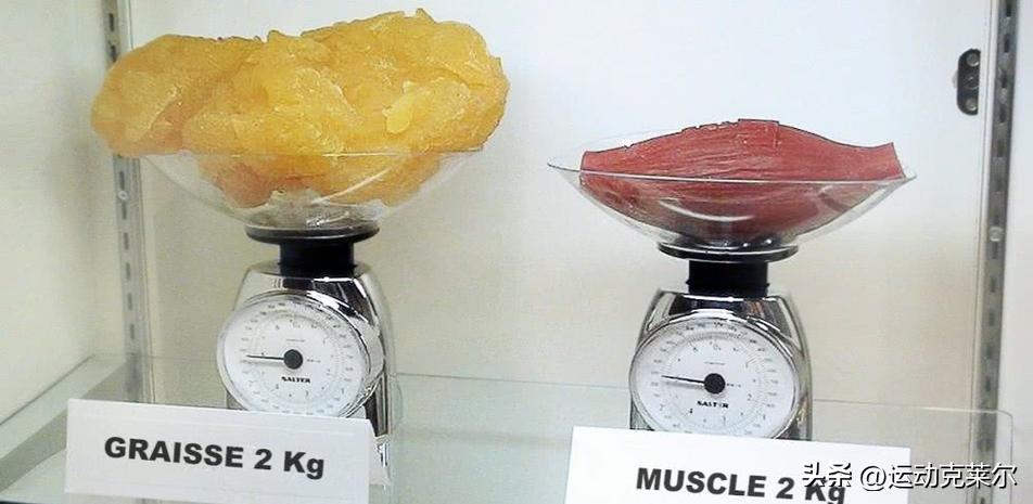 真实晚清老照片：穿着肚兜的*女妓**在揽客，底层妇女穷到衣不蔽体2