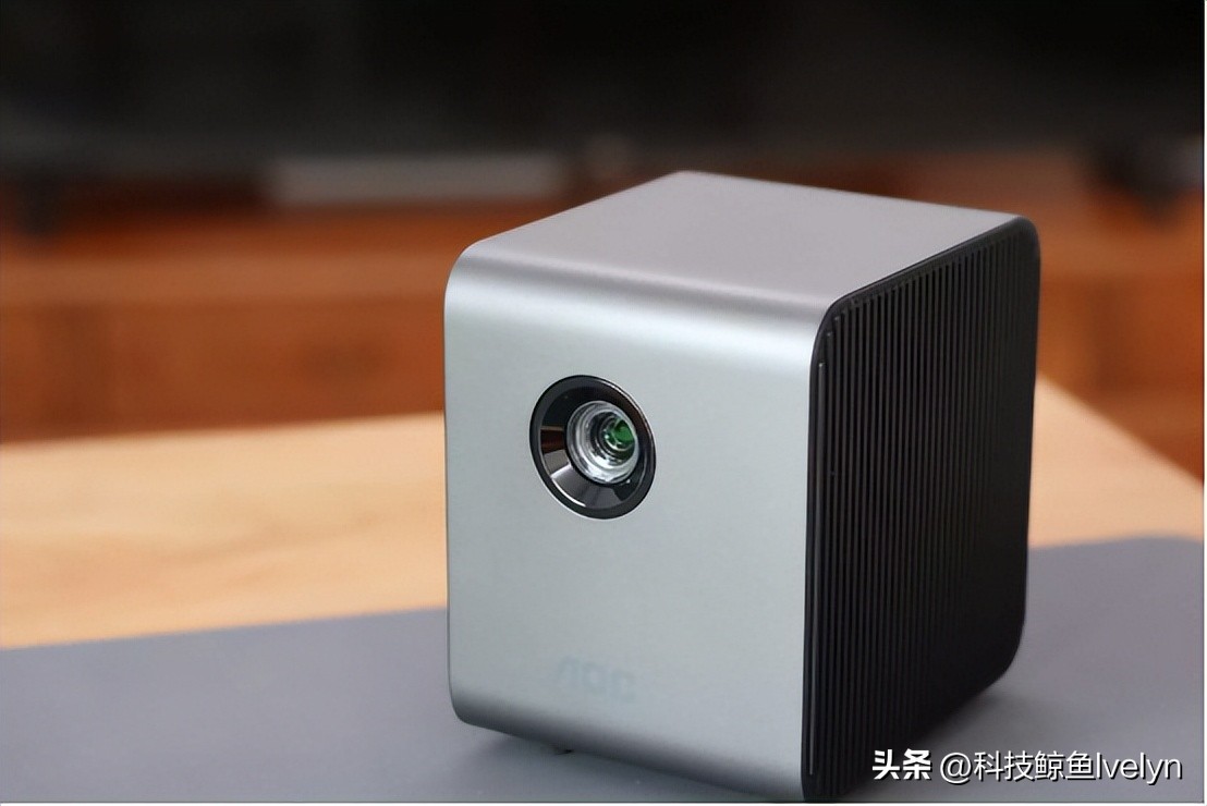 aoc投影仪流明在2000以上的,流明3000以上的投影仪性价比推荐