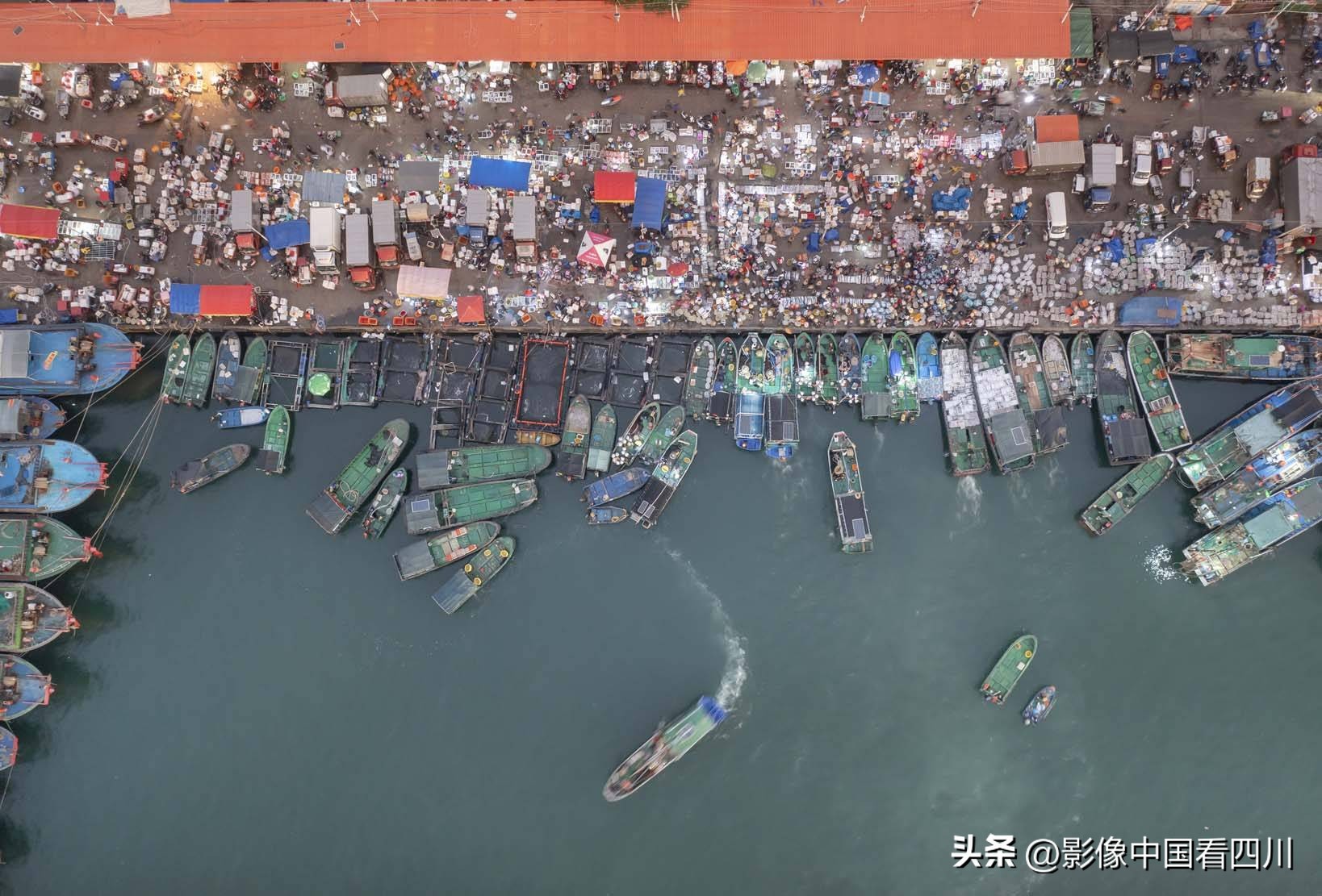 海南陵水新村疍家渔港,海南陵水水产市场