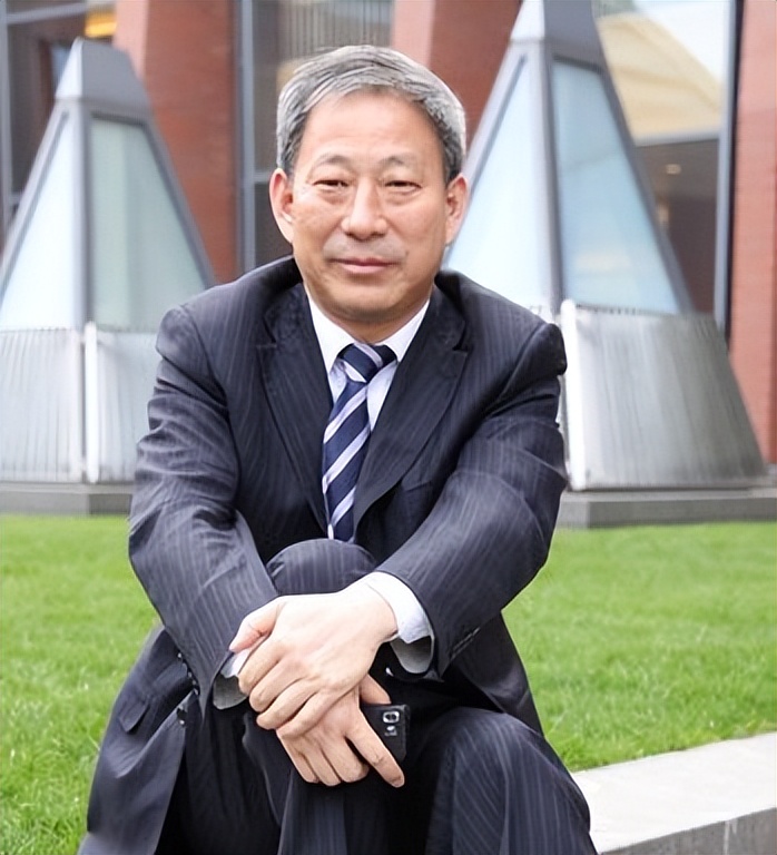 江苏首富严介和现状,江苏省首富严介和