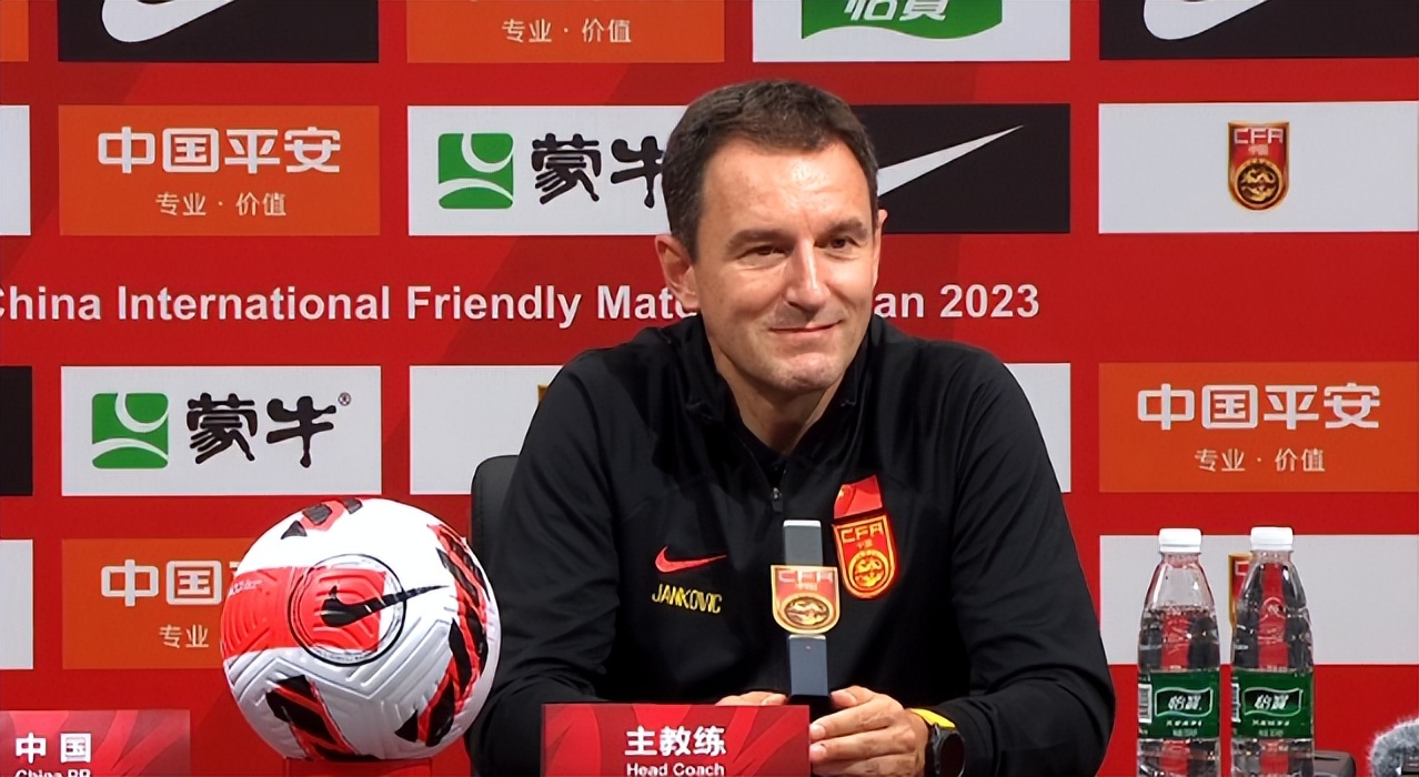 中国足球2:0巴勒斯坦,中国国足2:1黎巴嫩