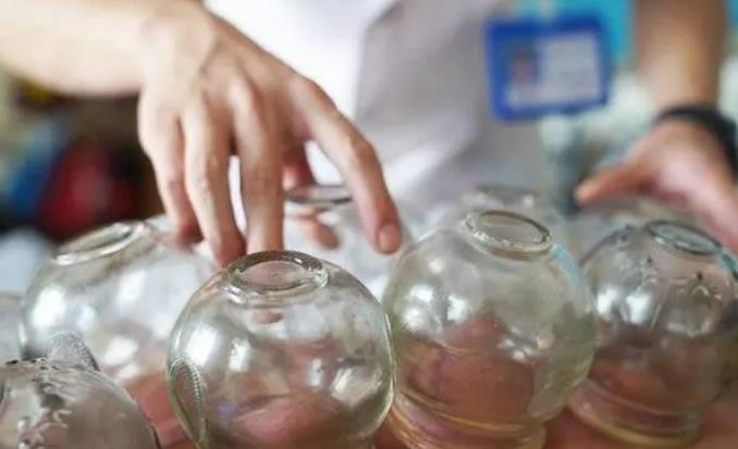 老人洗澡猝死警方提示,老人洗浴店泡澡猝死后续