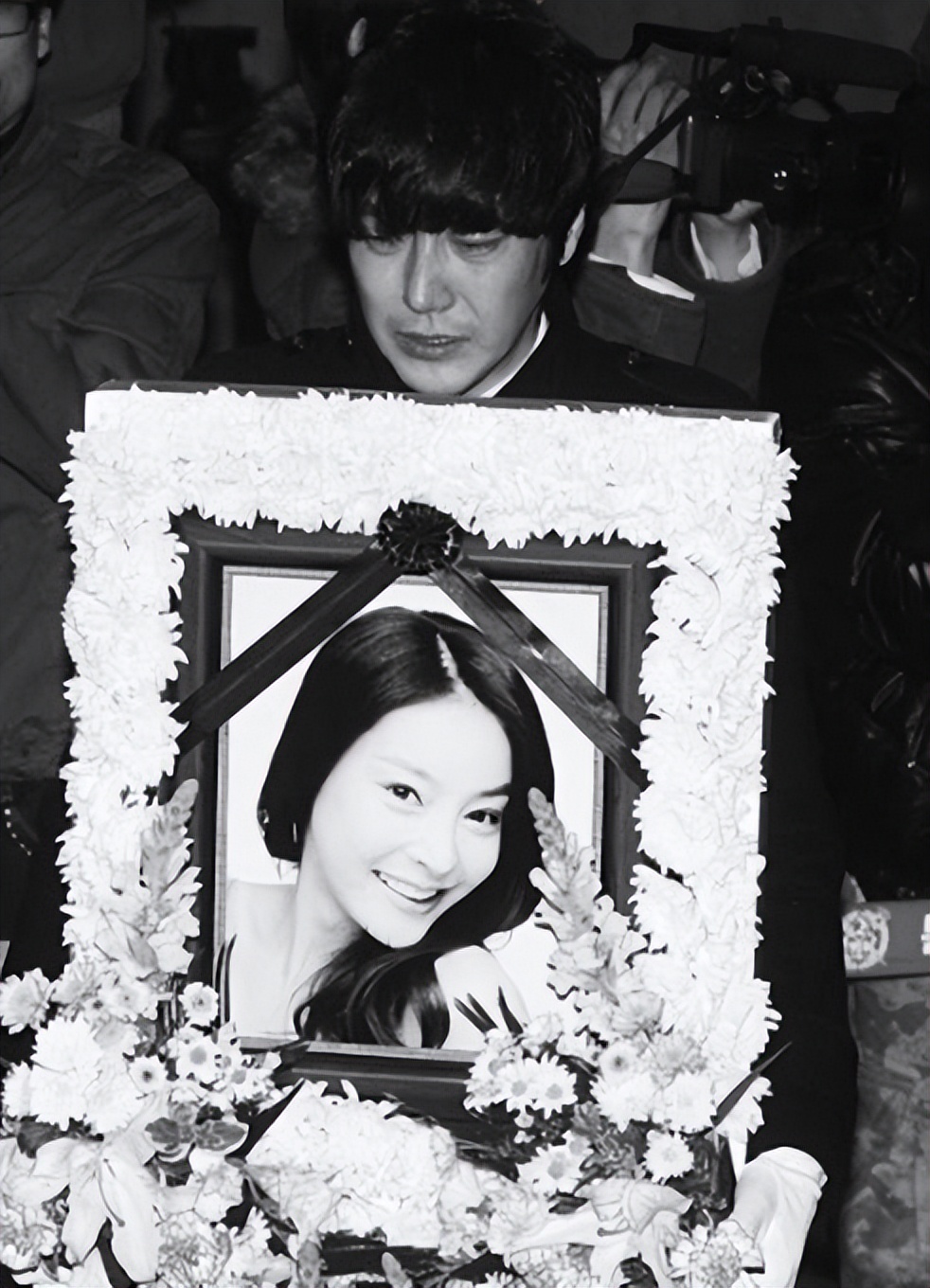 韩国色情业为何如此猖獗？100多万女性受害，打黄18年越打越黄？