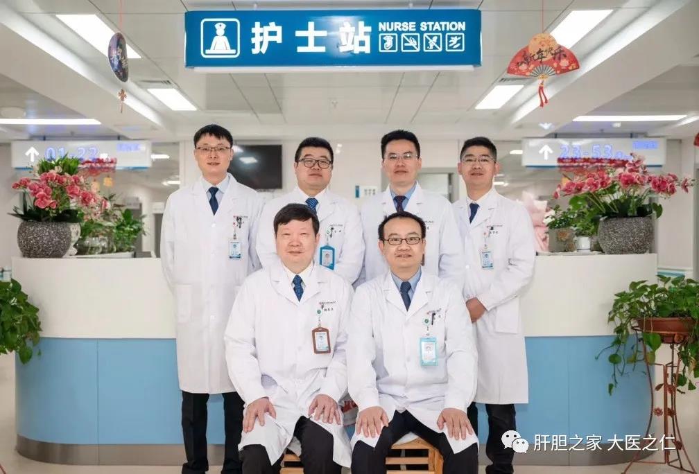 南昌大学二附院肝胆胰外科王恺教授团队为一例“脾脏巨大囊性占位”患者成功实施了腹腔镜下脾脏部分切除手术