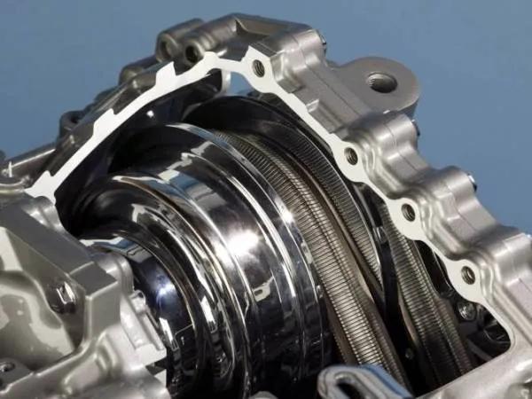 变速箱cvt和dct哪个省油,cvt变速箱为什么比双离合省油