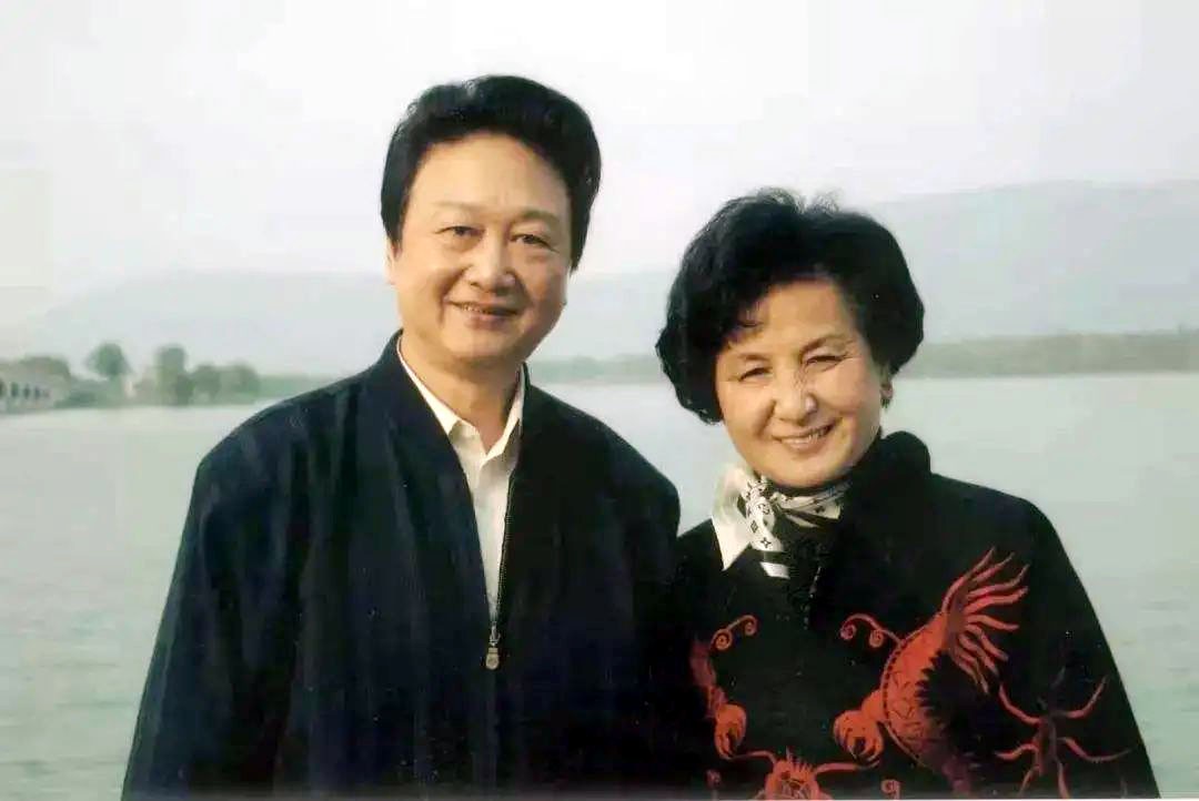 配音泰斗乔榛现状,配音演员乔榛抗癌经历