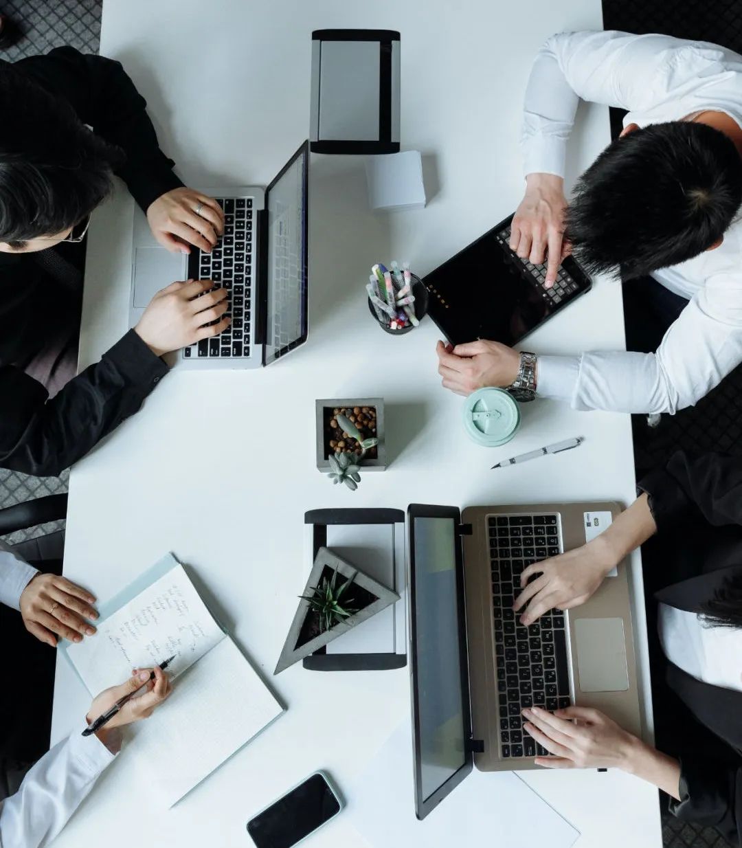 学新能源开发专业毕业工资多少,新能源专业毕业薪资