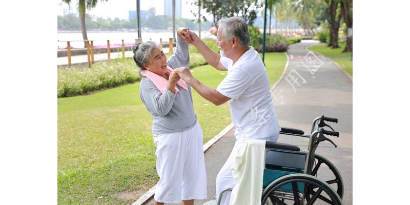 几岁男孩和父母分开睡最好,叛逆期男孩要求和父母分房睡