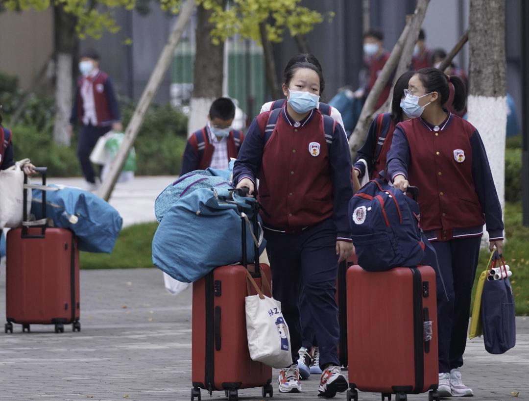 再见了，小盆友——9月19日成都家长成功“解除居家”……