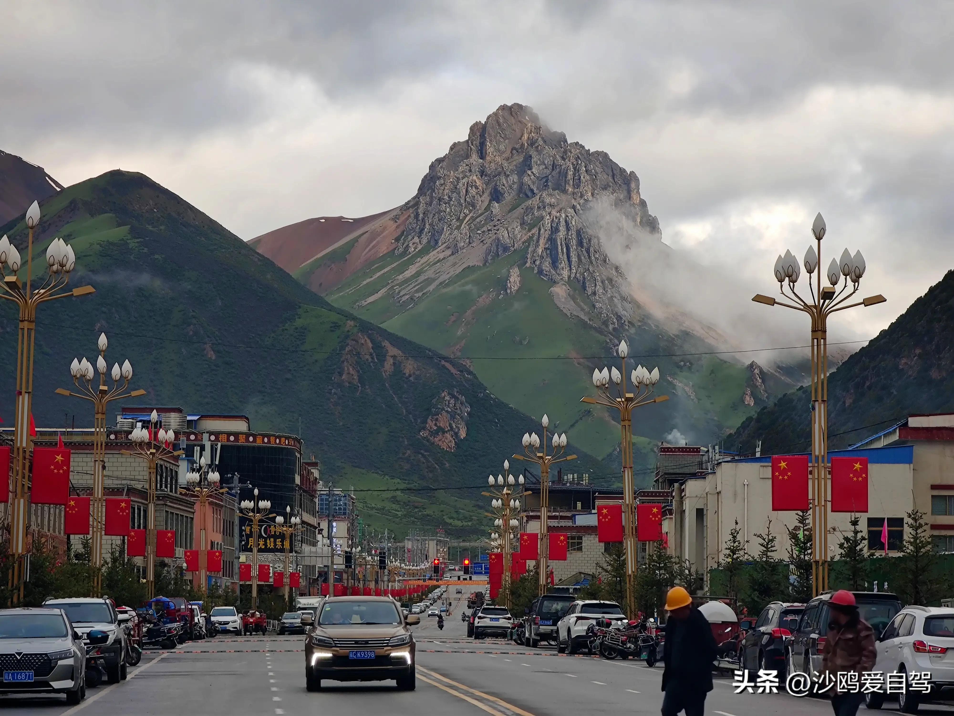 西藏自驾游三大圣湖,自驾西藏行摄之旅米堆冰川