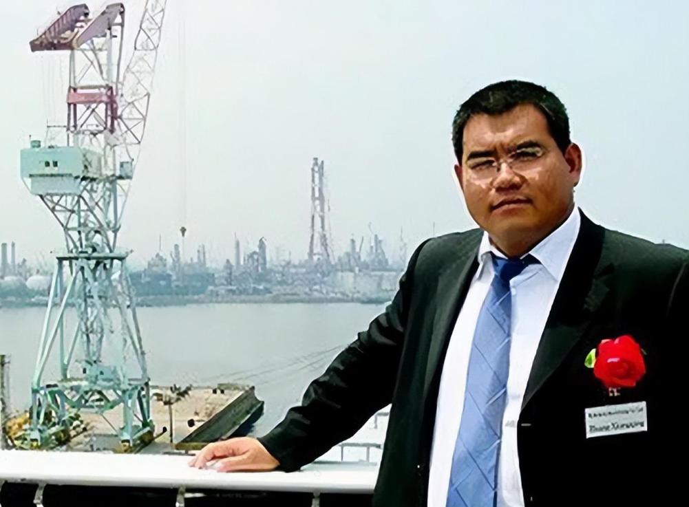 汶川地震男人全家人遇难后的采访,汶川地震被埋小伙对妻子说的话