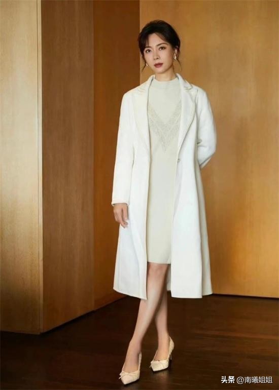 陈数秋冬穿衣搭配,明星穿搭碎花裙陈数