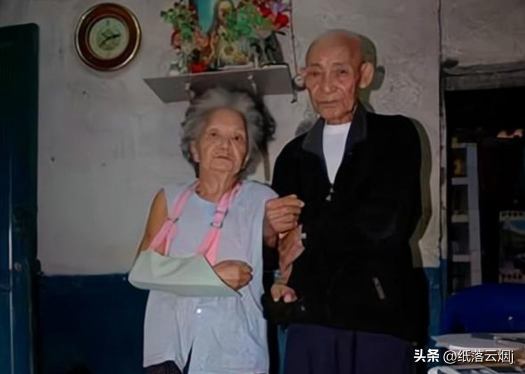 旷世奇缘：80岁老太再婚，新婚夜得知对方竟是失散60年的丈夫