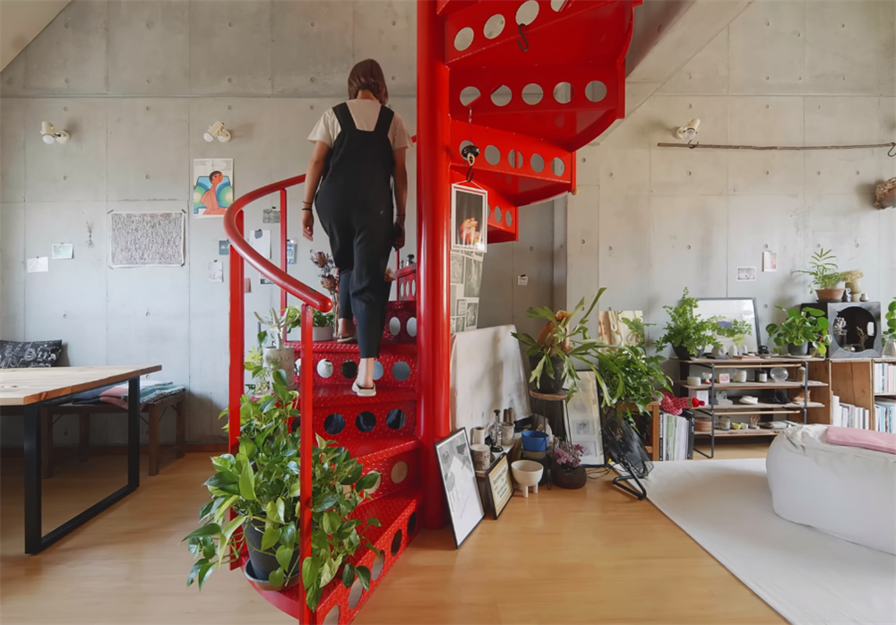 日本夫妻买58平新房,日本夫妻花高价买五平方米房子