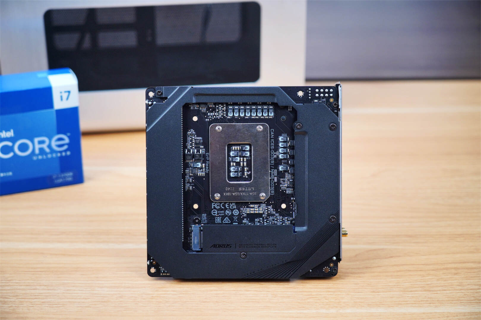 技嘉b760i迷你雕用什么散热器,技嘉b760小雕主板配13代i5