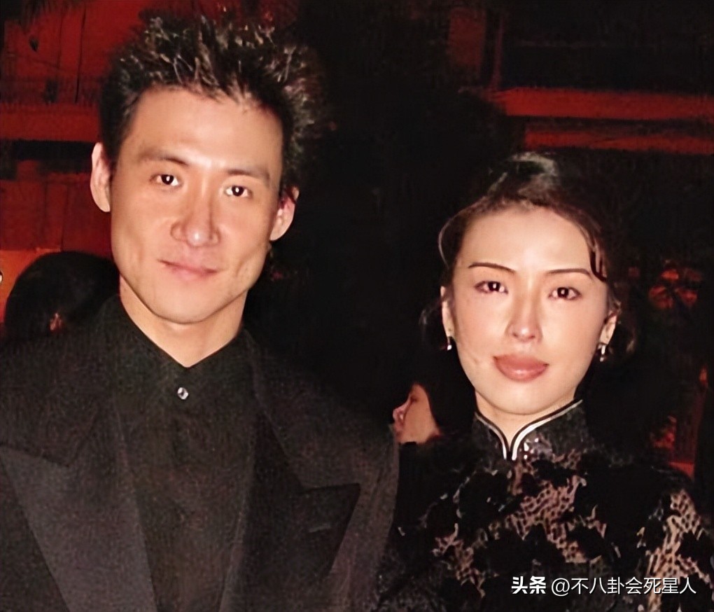 张学友7岁的照片,张学友早期西装照