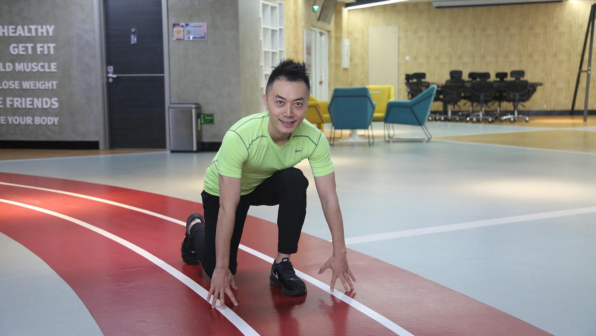 长期坚持跑步能不能减肥,每天坚持跑步真的可以瘦下来