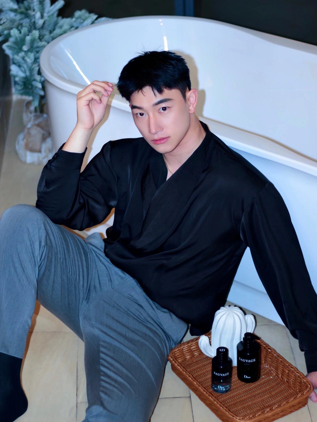 男生洗面奶推荐祛痘控油李佳琦,男生祛痘洗面奶产品排行榜