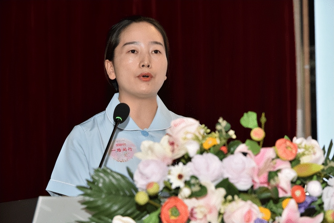庆祝512国际护士节暨表彰大会,医院召开512护士节表彰大会
