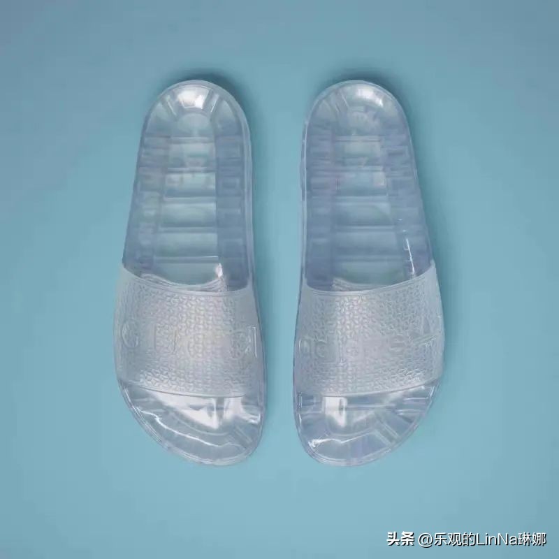 阿迪gucci联名水晶拖鞋穿搭,阿迪古驰联名拖鞋谁买了