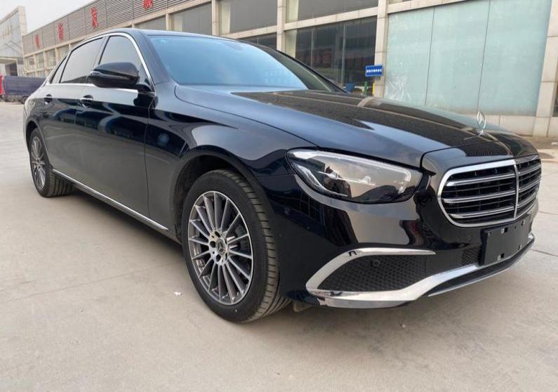 奔驰E级：从加价2万到降幅6.51万，30天卖了13560辆