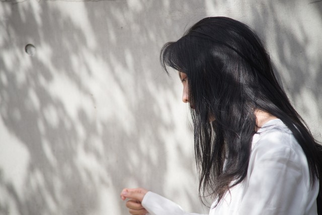 男人越是喜欢一个女人越是怕她吗,女人越爱一个男人该怎么办