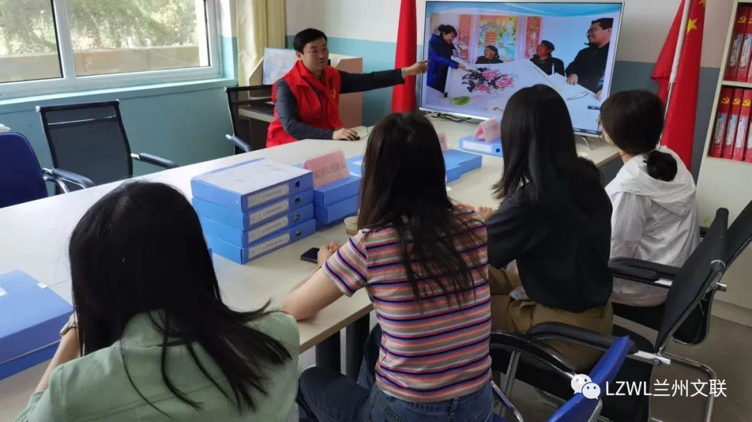 文联志愿者活动,文联志愿者服务进农大