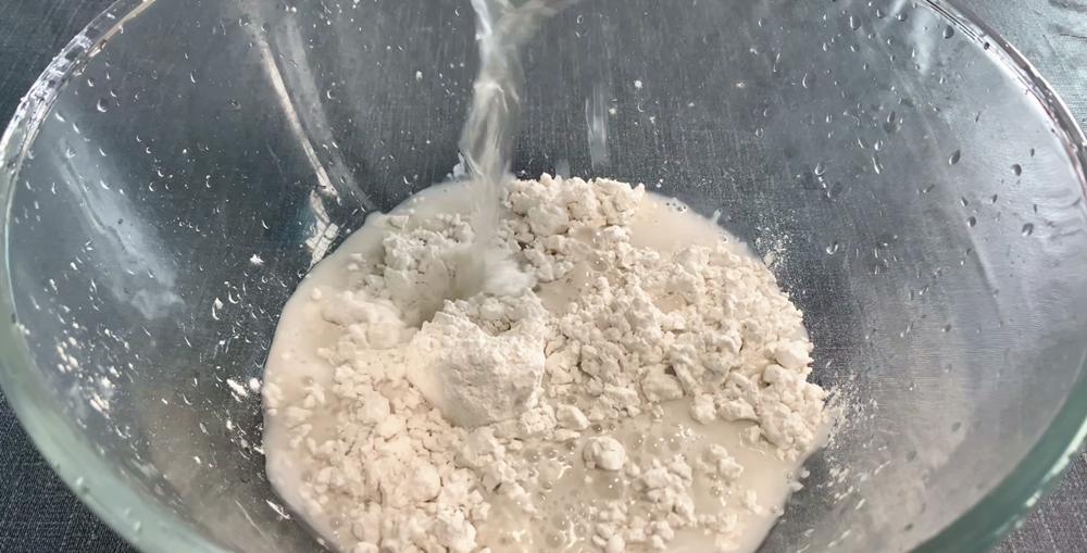 凉粉怎么做柔软劲道不容易断,用什么淀粉做凉粉最劲道