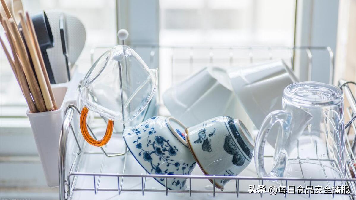 注意，青岛曝光49批问题食品，含西红柿、生鸡肉、虾蛄、橘子